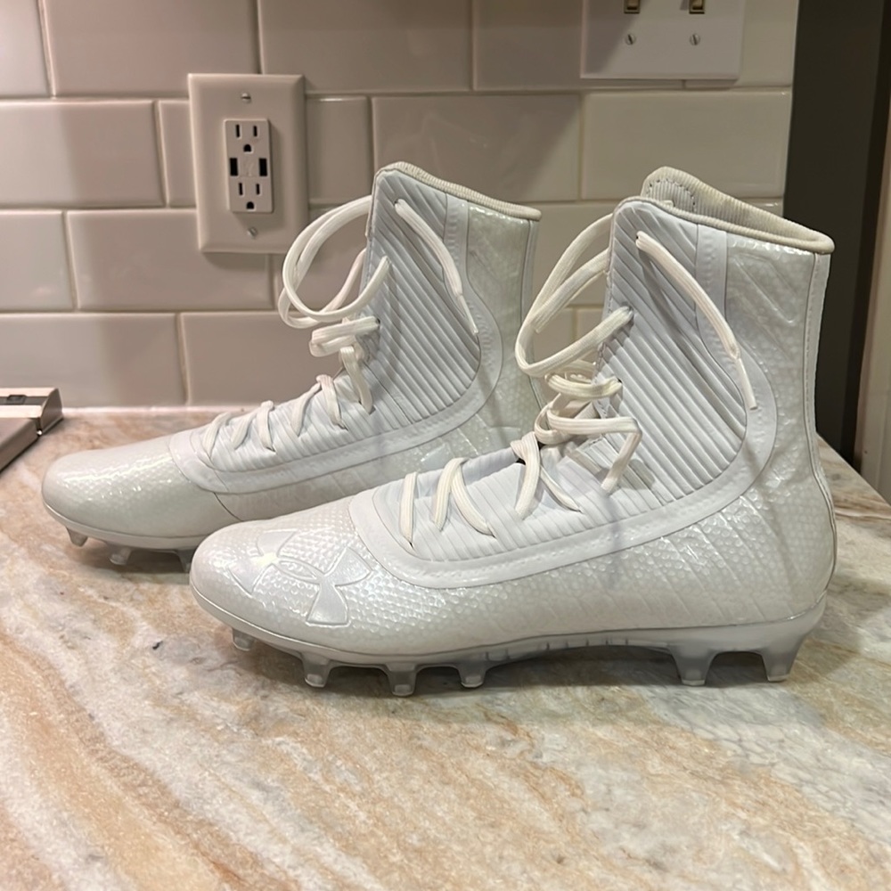 Under Armour brand new football cleats Size 9